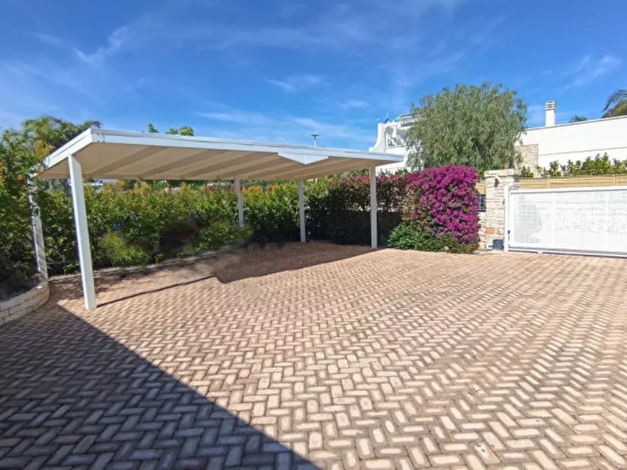 Immagine 10 di Casa bifamiliare in vendita  in Capitolo a Monopoli