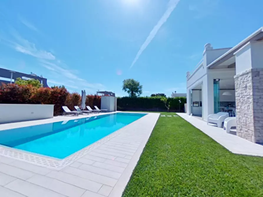 Immagine 33 di Casa bifamiliare in vendita  in Capitolo a Monopoli