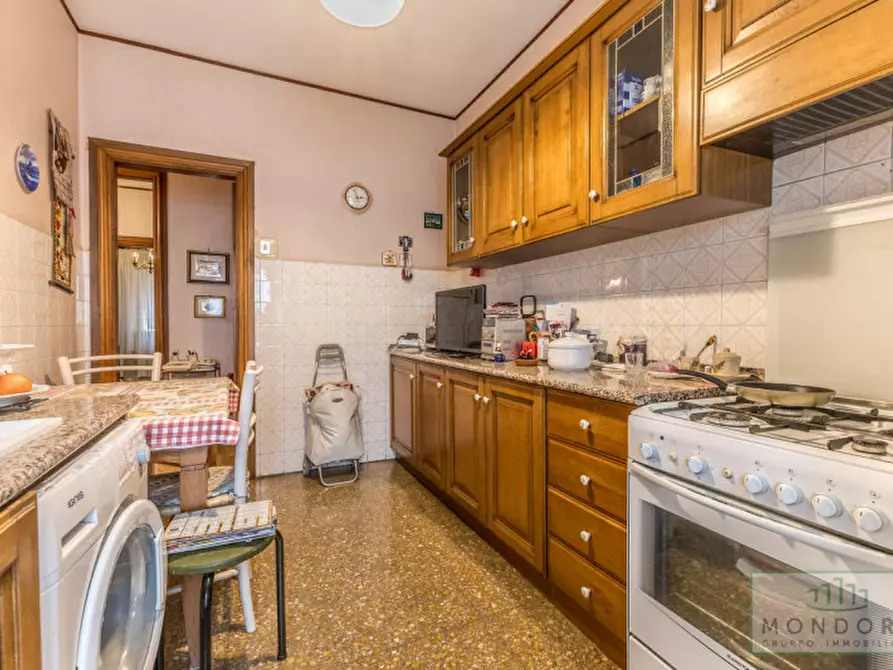 Immagine 22 di Appartamento in vendita  in Via delle Vestali a Roma