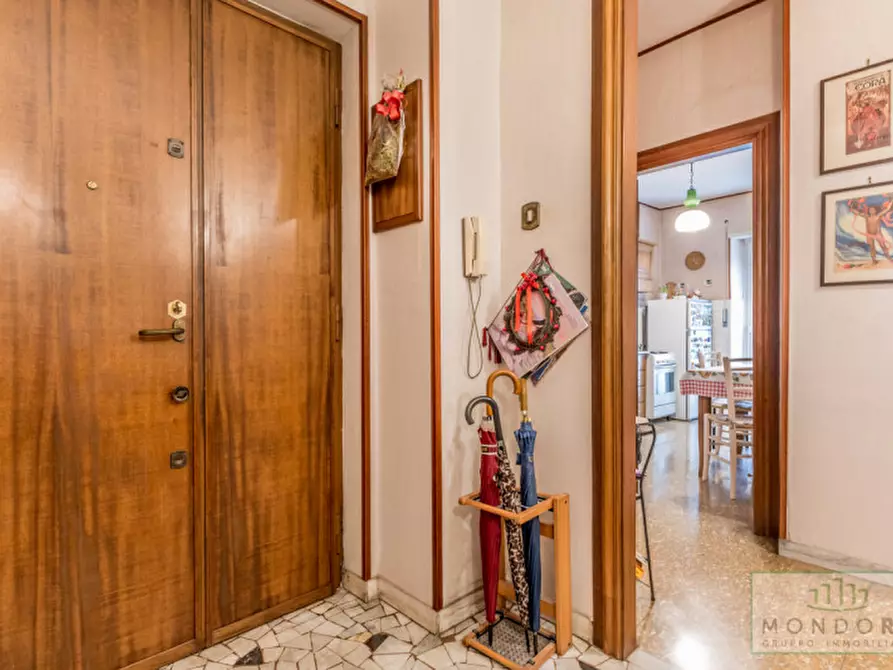 Immagine 24 di Appartamento in vendita  in Via delle Vestali a Roma