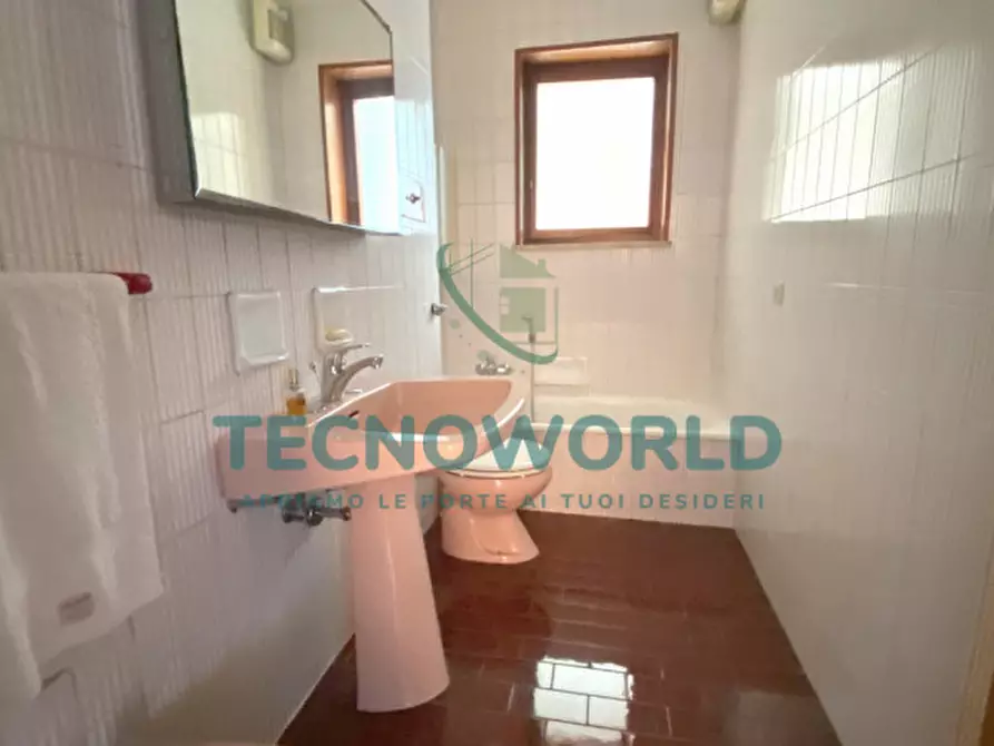 Immagine 10 di Appartamento in vendita  a Thiene