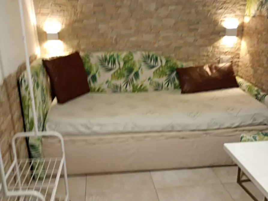 Immagine 9 di Appartamento in affitto  in corso Vittorio Emanuele 308 a Napoli