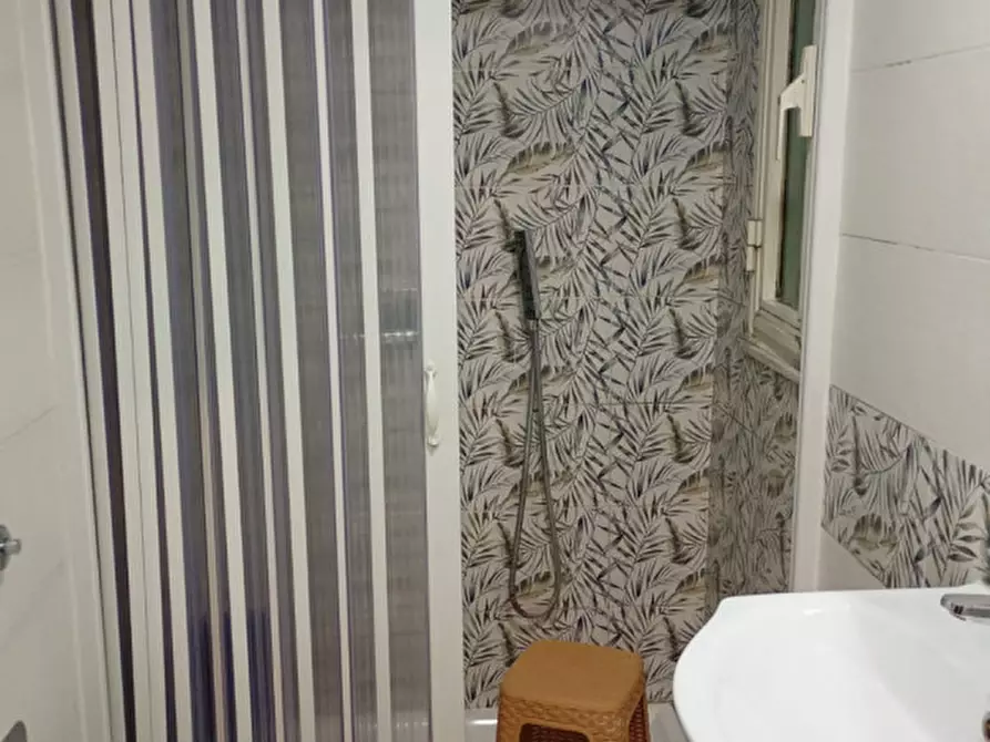 Immagine 12 di Appartamento in affitto  in corso Vittorio Emanuele 308 a Napoli