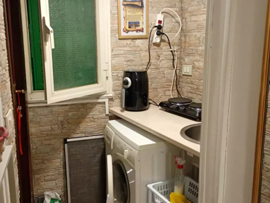 Immagine 15 di Appartamento in affitto  in corso Vittorio Emanuele 308 a Napoli