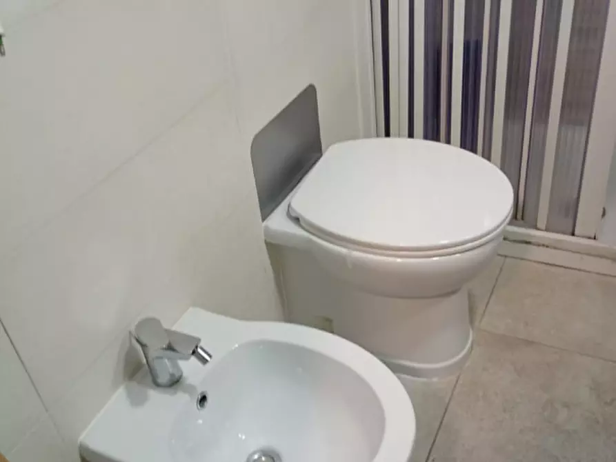 Immagine 19 di Appartamento in affitto  in corso Vittorio Emanuele 308 a Napoli