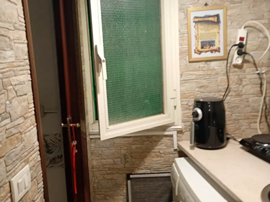 Immagine 21 di Appartamento in affitto  in corso Vittorio Emanuele 308 a Napoli