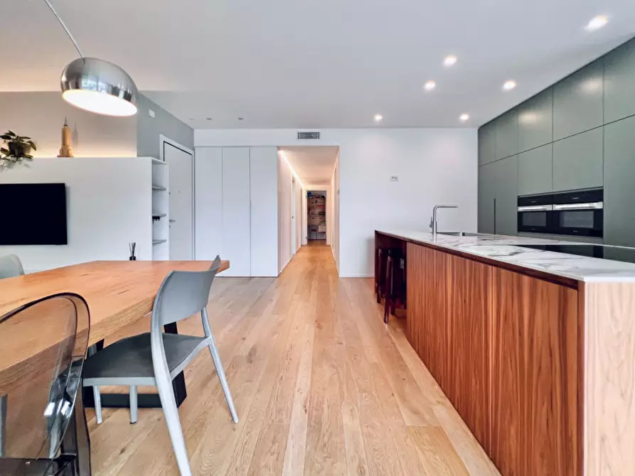 Immagine 3 di Appartamento in vendita  in via medici 44 a Trento