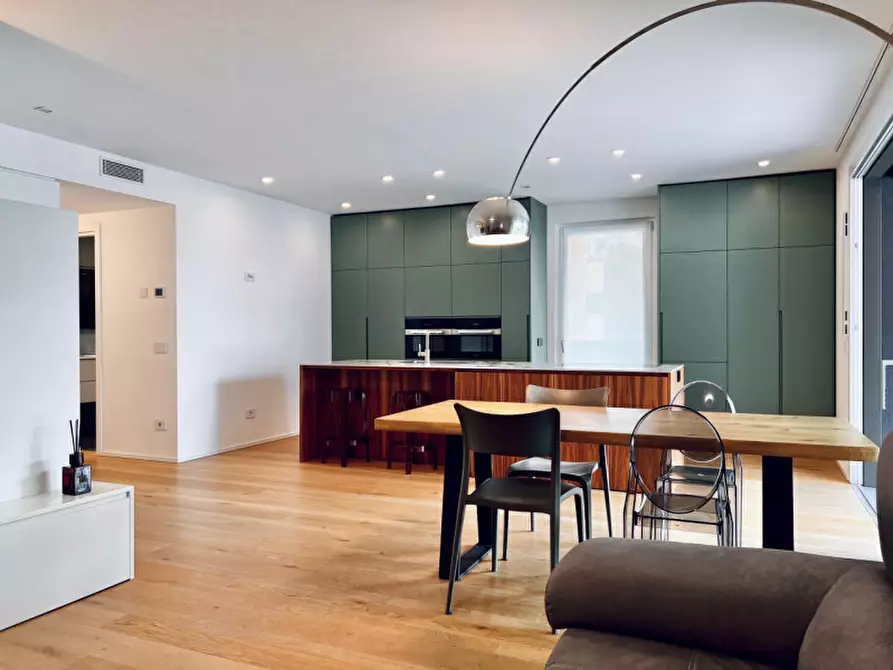 Immagine 11 di Appartamento in vendita  in via medici 44 a Trento