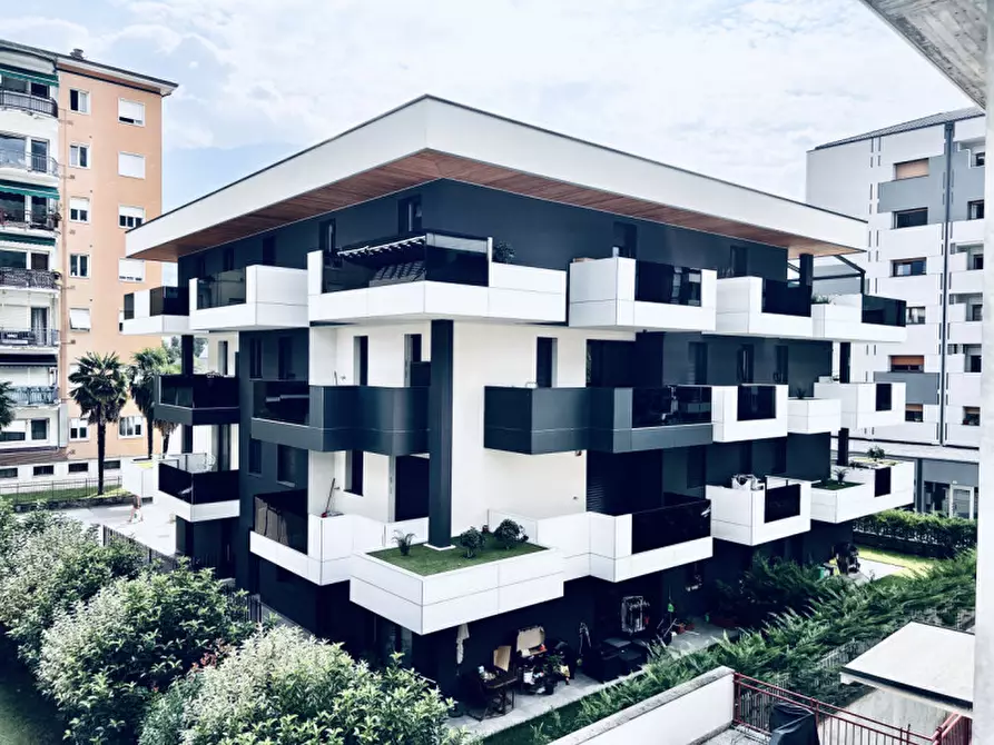 Immagine 34 di Appartamento in vendita  in via medici 44 a Trento