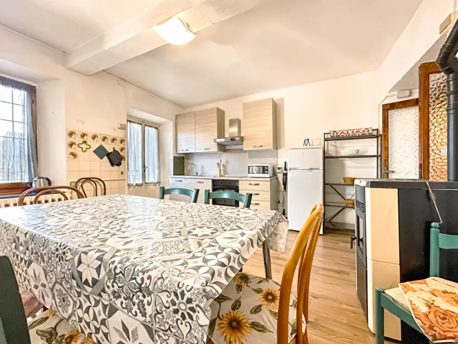 Immagine 9 di Appartamento in vendita  in via per ghiffa, 3 a Oggebbio