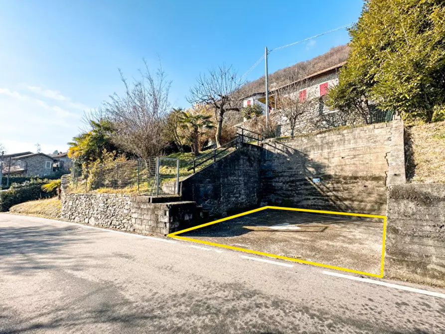 Immagine 31 di Appartamento in vendita  in via per ghiffa, 3 a Oggebbio