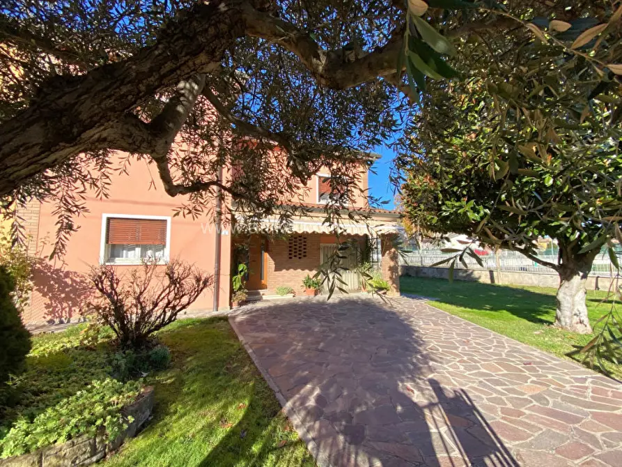 Immagine 3 di Casa bifamiliare in vendita  in Via Guido Negri a Lozzo Atestino