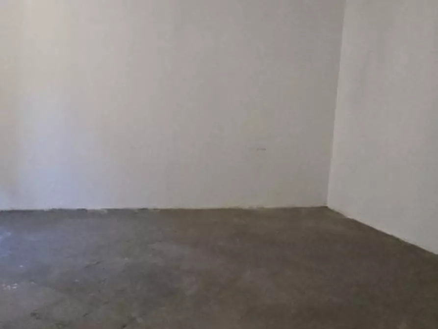 Immagine 10 di Palazzo in vendita  in Corso Giuseppe Garibaldi a Forli'