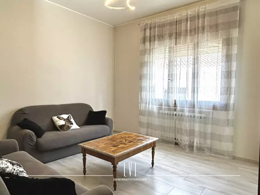 Immagine 3 di Appartamento in vendita  in terzo vicolo di via dante alighieri n.6 a Jesolo