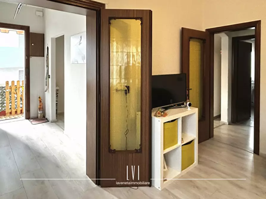 Immagine 5 di Appartamento in vendita  in terzo vicolo di via dante alighieri n.6 a Jesolo