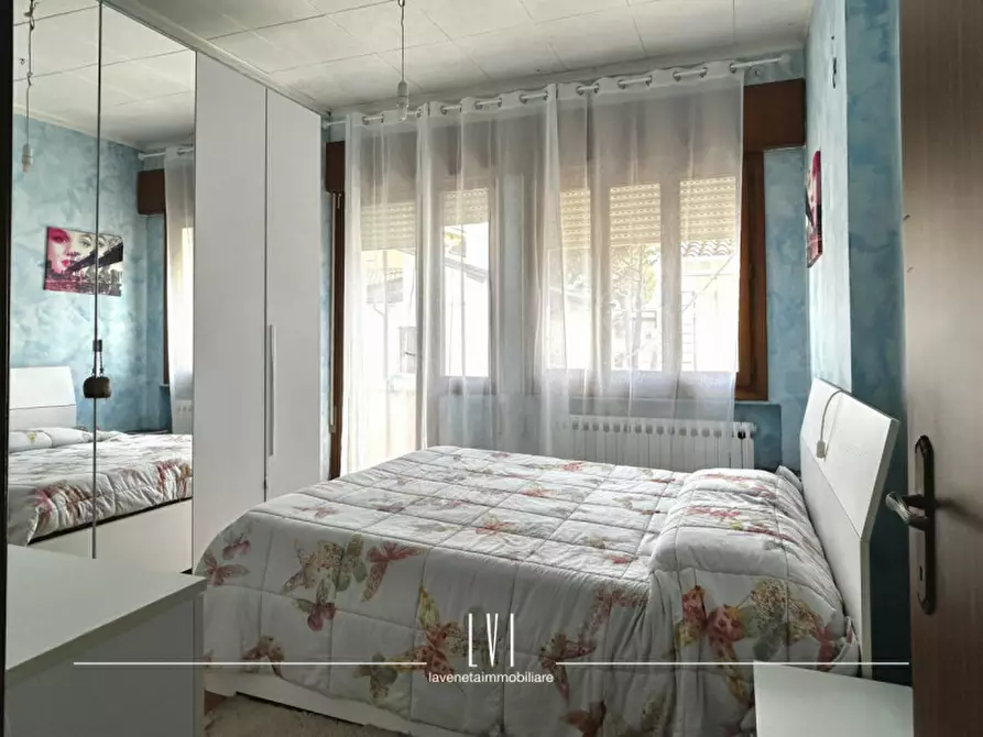 Immagine 21 di Appartamento in vendita  in terzo vicolo di via dante alighieri n.6 a Jesolo