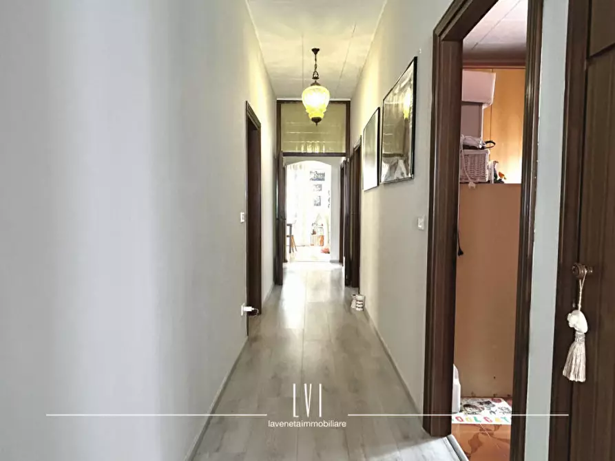 Immagine 25 di Appartamento in vendita  in terzo vicolo di via dante alighieri n.6 a Jesolo