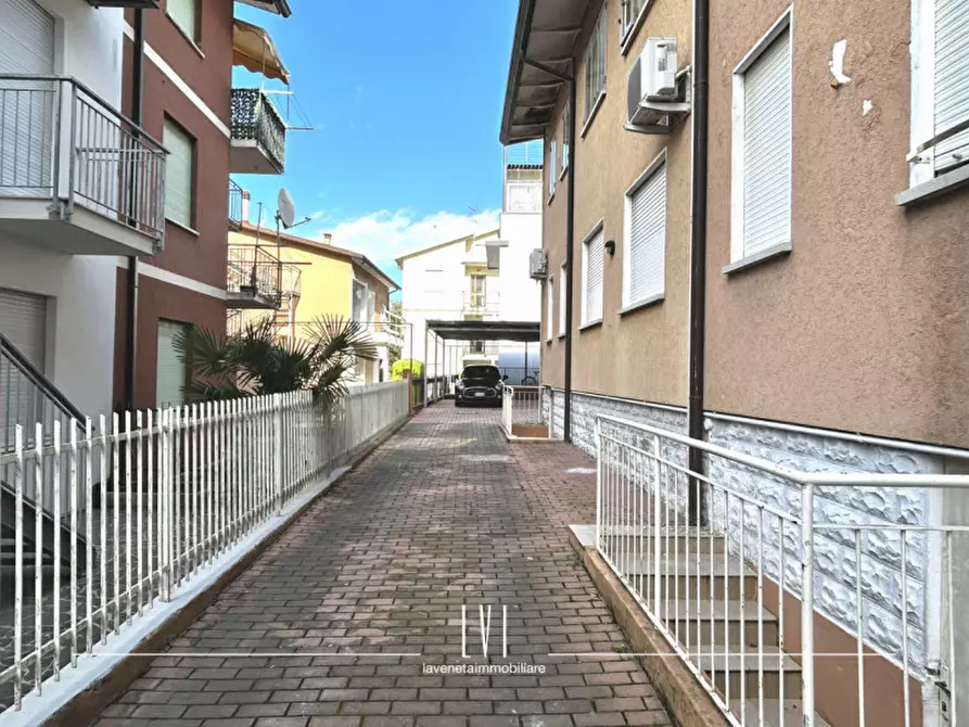 Immagine 26 di Appartamento in vendita  in terzo vicolo di via dante alighieri n.6 a Jesolo