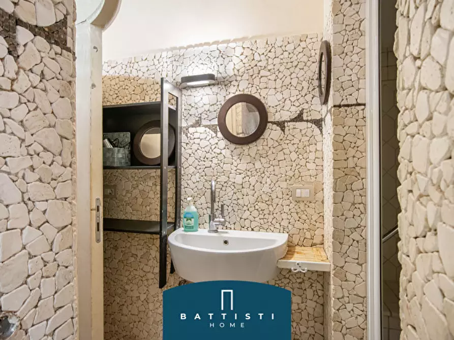 Immagine 19 di Attico in affitto  in Via del Pellegrino a Roma