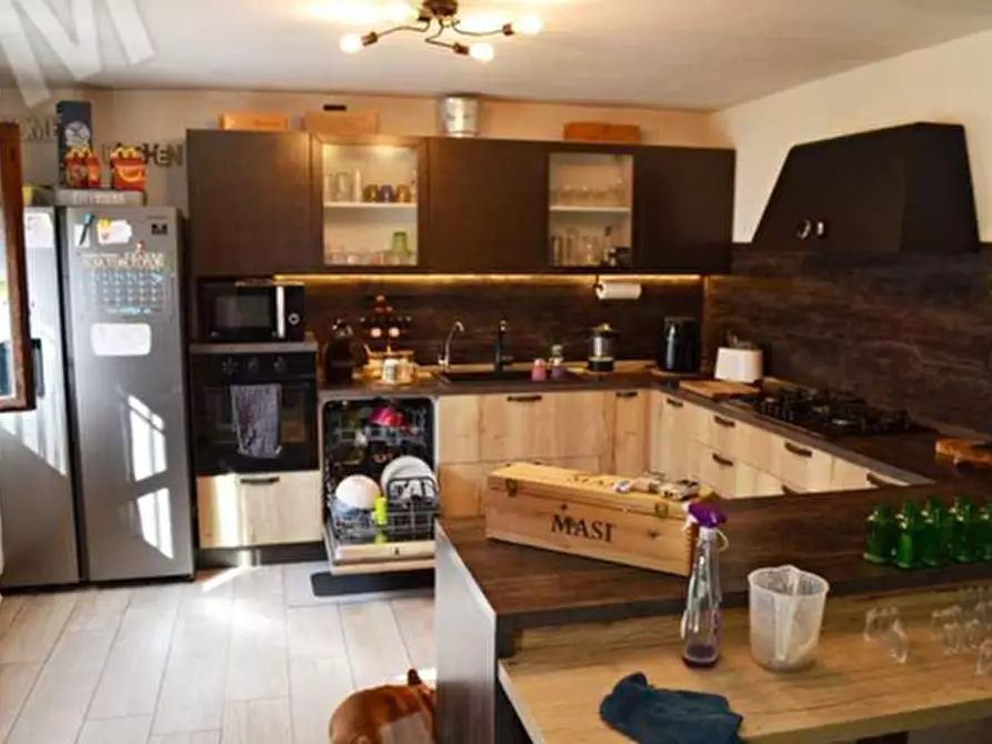 Immagine 10 di Appartamento in vendita  in Via Monsignor Fontana 21 a Isola Della Scala