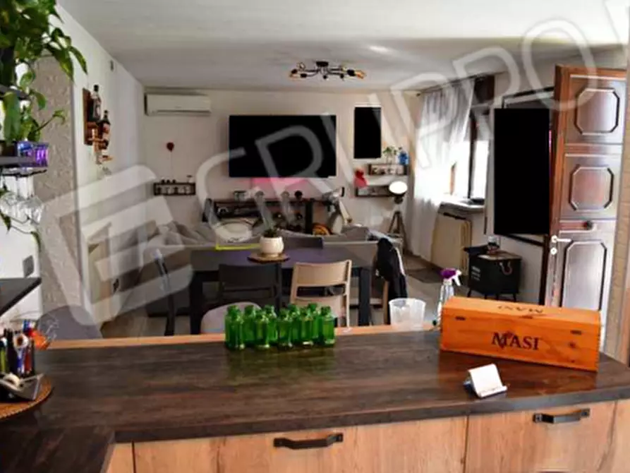 Immagine 11 di Appartamento in vendita  in Via Monsignor Fontana 21 a Isola Della Scala