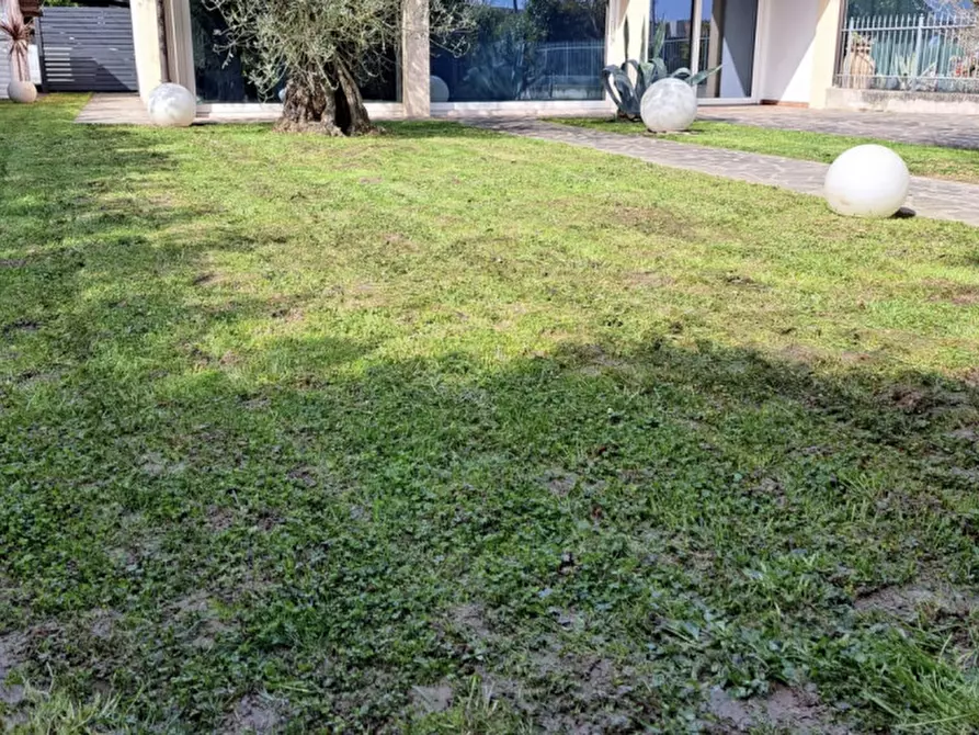 Immagine 7 di Casa trifamiliare in vendita  in Via Giovanni Someda a Padova