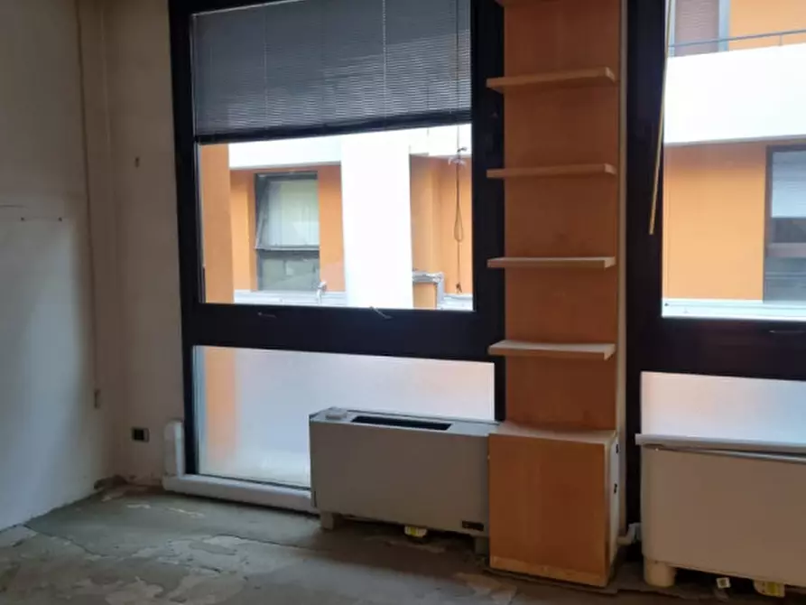 Immagine 4 di Ufficio in vendita  in Piazza Alcide De Gasperi a Padova