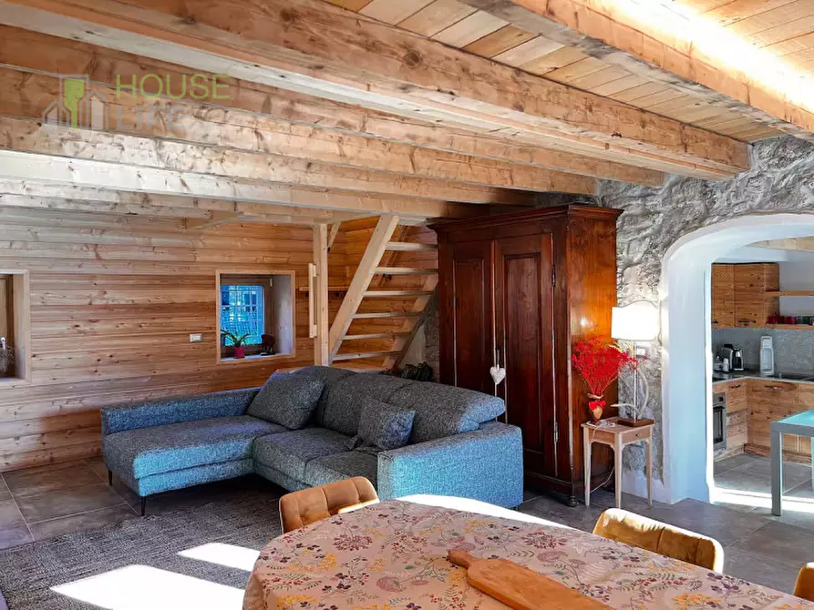 Immagine 8 di Casa bifamiliare in vendita  in via XXVII aprile a Roana