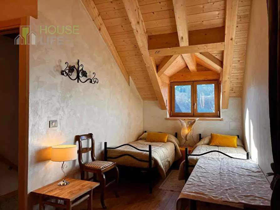 Immagine 23 di Casa bifamiliare in vendita  in via XXVII aprile a Roana