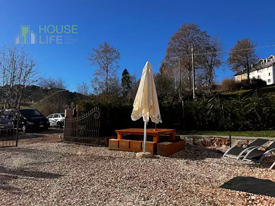 Immagine 29 di Casa bifamiliare in vendita  in via XXVII aprile a Roana