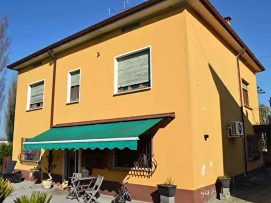 Immagine 3 di Appartamento in vendita  in Via Monsignor Fontana 21 a Isola Della Scala