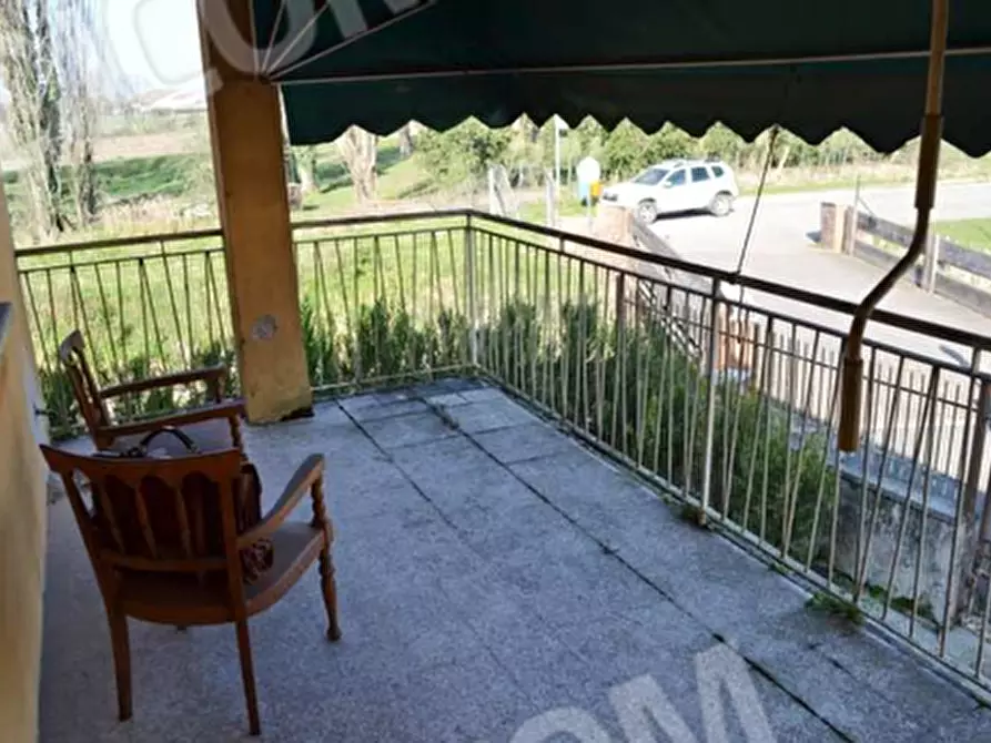 Immagine 10 di Appartamento in vendita  in Via Monsignor Fontana 21 a Isola Della Scala