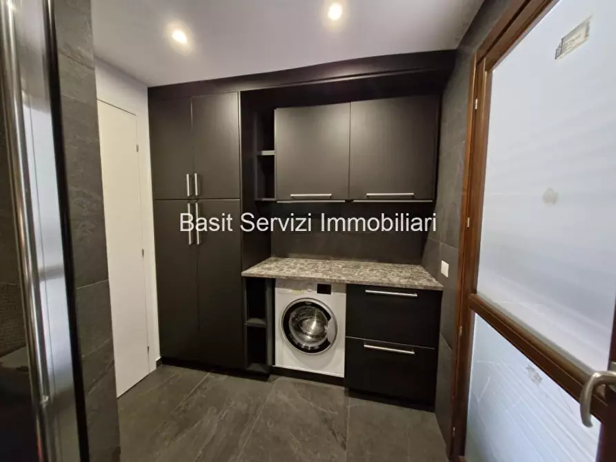 Immagine 7 di Appartamento in vendita  in Via Piglio a Roma