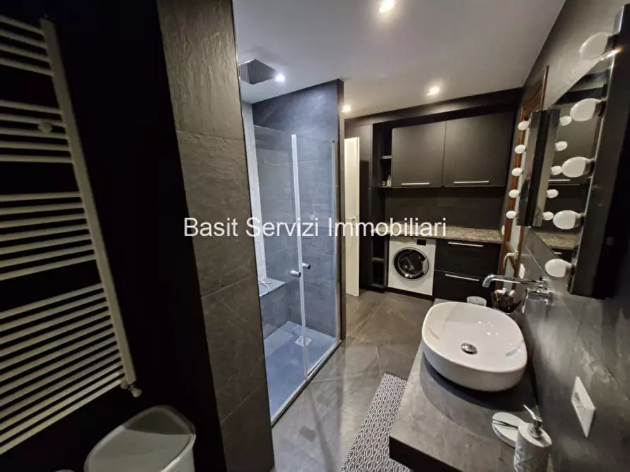 Immagine 18 di Appartamento in vendita  in Via Piglio a Roma