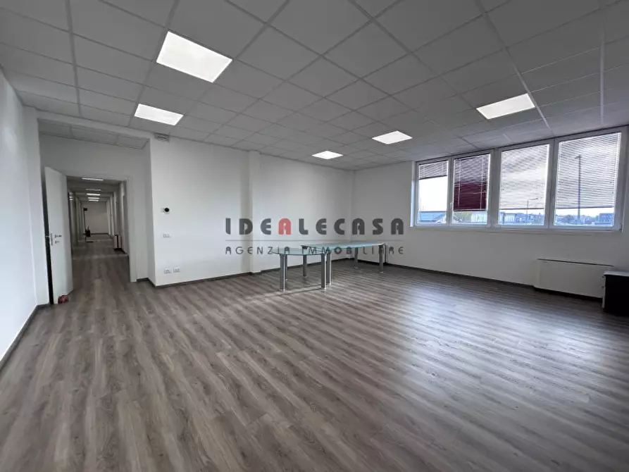 Immagine 1 di Ufficio in affitto  in Via Galileo Galilei a Selvazzano Dentro