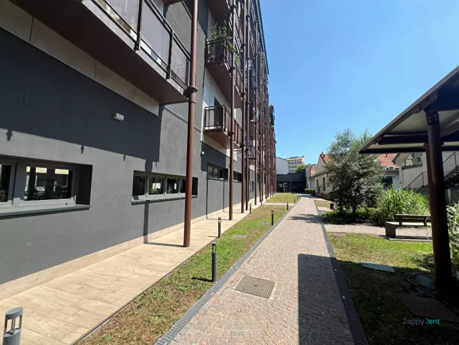 Immagine 18 di Appartamento in affitto  in Via Enrico Cosenz a Milano