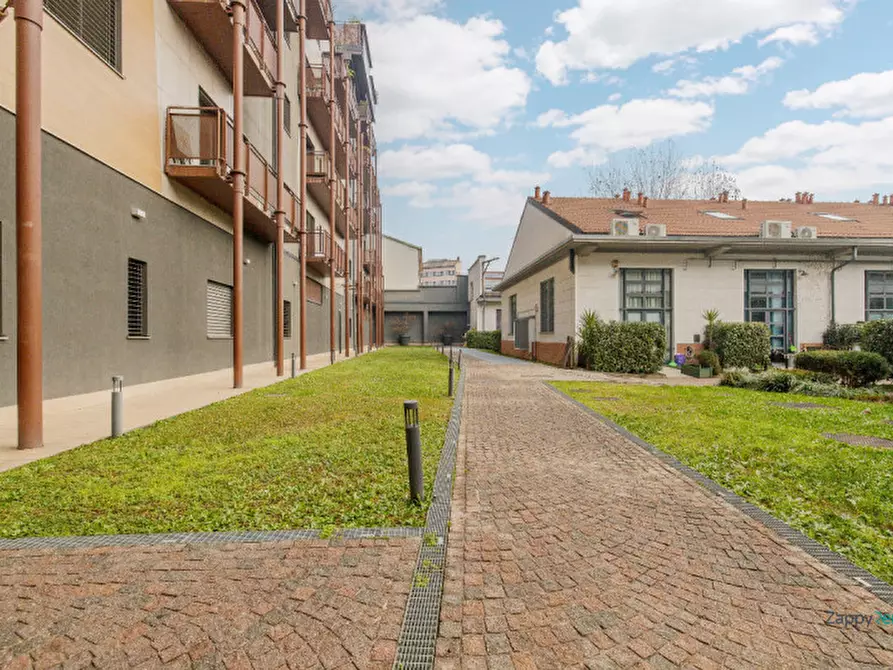 Immagine 36 di Appartamento in affitto  in Via Enrico Cosenz, 13 a Milano