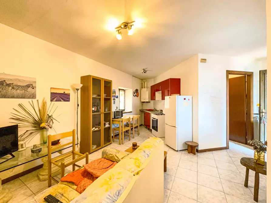 Immagine 4 di Appartamento in vendita  in Via Palestro 2 a Stresa