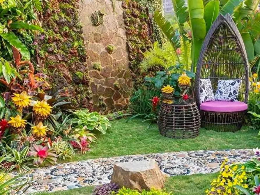 Immagine 1 di Casa quadrifamiliare in vendita  in Abano Terme Centro a Abano Terme