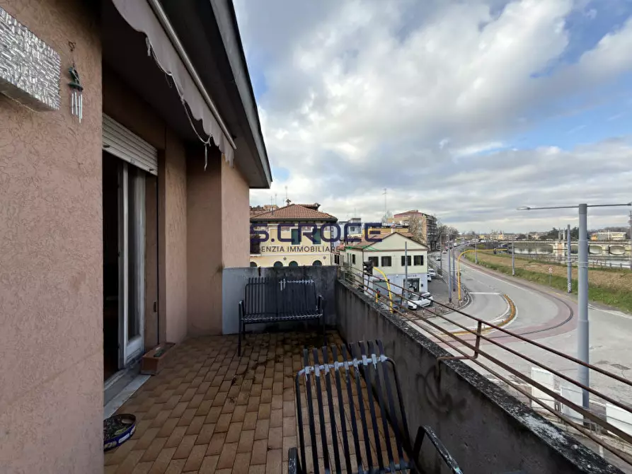 Immagine 11 di Appartamento in vendita  a Padova