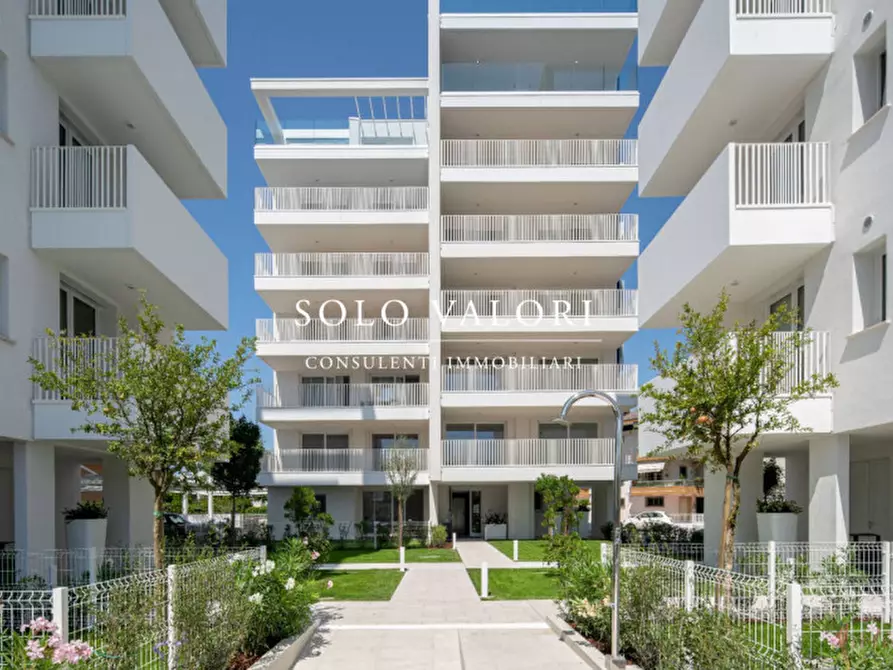 Immagine 5 di Appartamento in vendita  in Piazza Giuseppe Mazzini a Jesolo