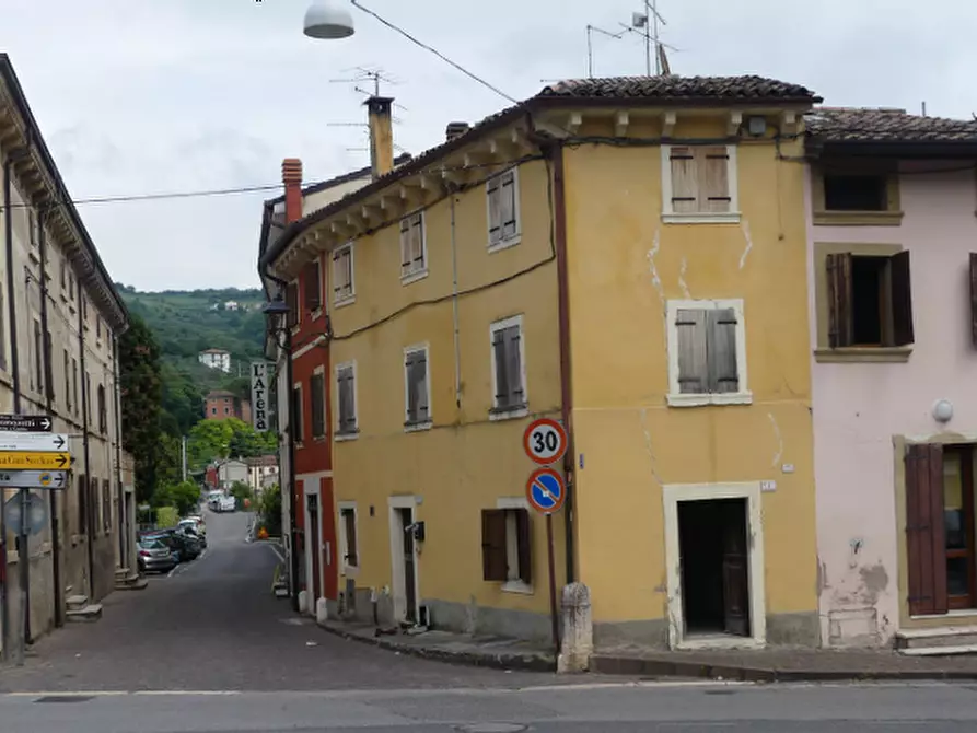 Immagine 1 di Villetta a schiera in vendita  in Via San Giovanni di Dio 1 a Mezzane Di Sotto