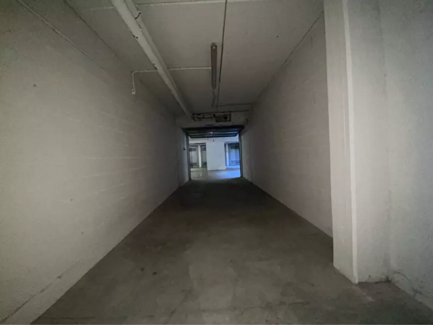 Immagine 4 di Garage in vendita  in via caduti di nassirya a Mozzecane