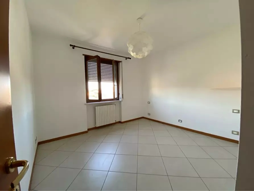 Immagine 4 di Appartamento in vendita  in via Borgo Quaresima a Roverbella