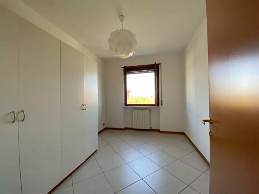 Immagine 7 di Appartamento in vendita  in via Borgo Quaresima a Roverbella