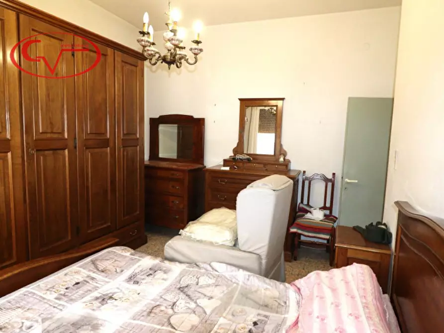 Immagine 15 di Appartamento in vendita  in via Roma a Terranuova Bracciolini