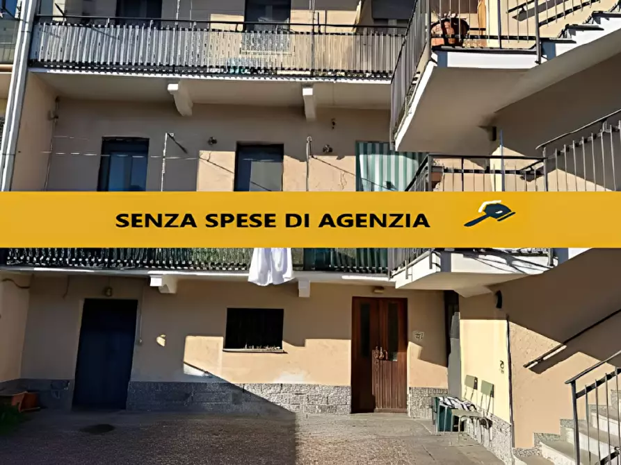 Immagine 1 di Appartamento in vendita  in Via Ceriani 15 a Sesto Calende