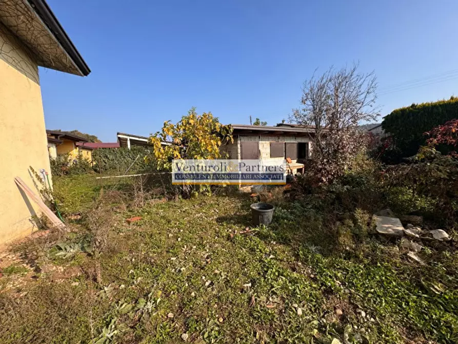 Immagine 3 di Villa in vendita  in via bottenago a Polpenazze Del Garda