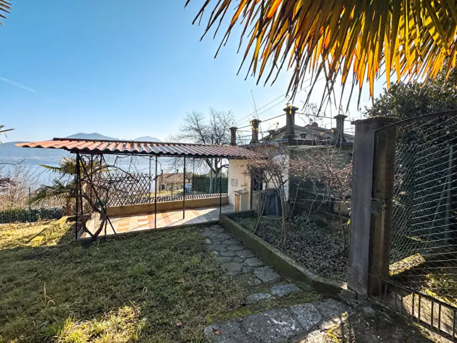 Immagine 21 di Appartamento in vendita  in via per ghiffa, 3 a Oggebbio