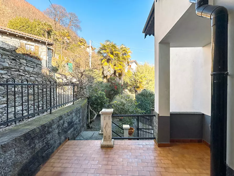 Immagine 31 di Appartamento in vendita  in via per ghiffa, 3 a Oggebbio